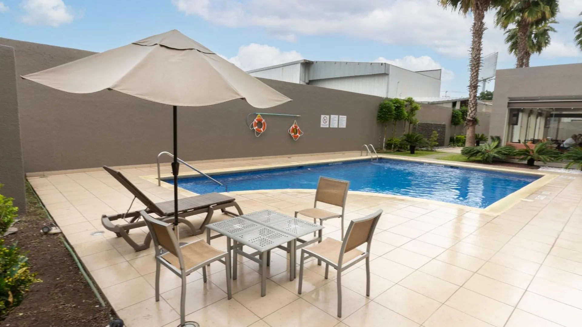 *** Hotel Holiday Inn Express Guadalajara Aeropuerto By Ihg Las Pintas Mexico
