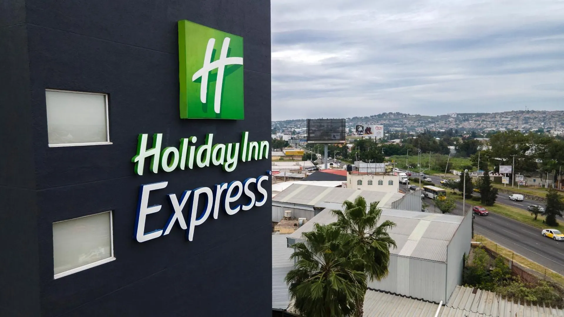 Holiday Inn Express Guadalajara Aeropuerto By Ihg Las Pintas